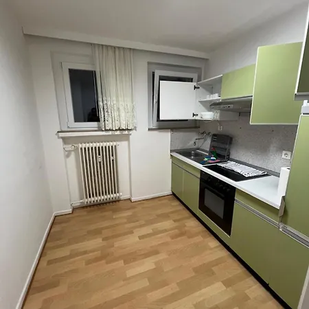 Monteurswohnung 8p 2 Lejlighed *